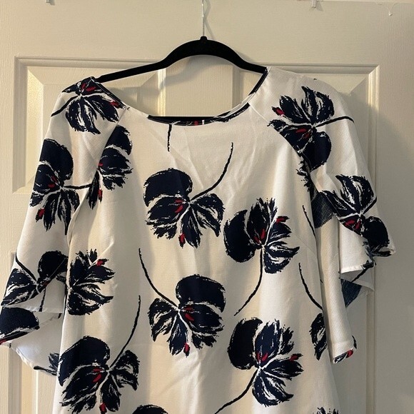 NWT Ark & Co Short Bell Sleeve Floral Dress Size Large - Picture 7 of 7